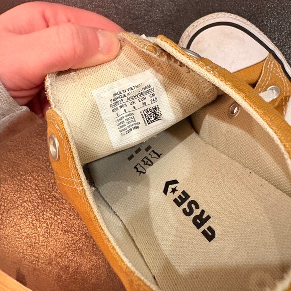 Yellow Canvas converse Sneakers with White Laces - Picture 4 of 4